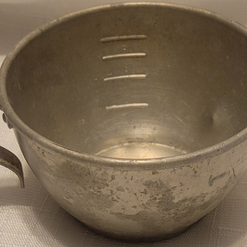 Vintage 1 Cup Tin Silver Measuring Cup with Handle